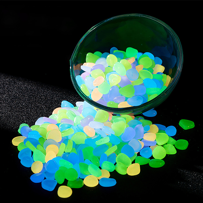 ●   100 قطعة من أحجار الحديقة  - مراجعة Aquarium Fish Glow In The Dark وسعره